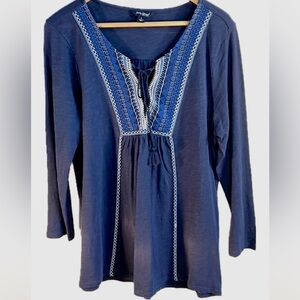 Lucky Brand Blue Large Pull Over Top NWOT With Blue and White appliqué